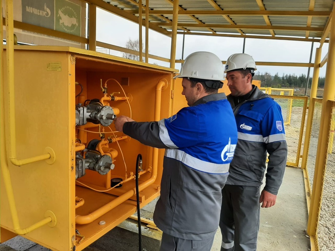 Специалисты «Газпром газораспределение Ульяновск» настраивают оборудование пункта редуцирования газа в селе Воецкое