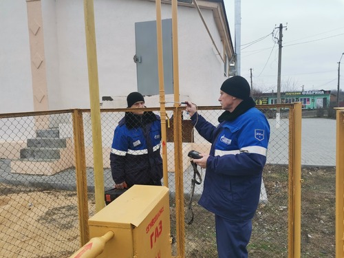 Газовики выполняют пуско-наладочные работы для подключения котельной ДК в станице Верхнекундрюченская