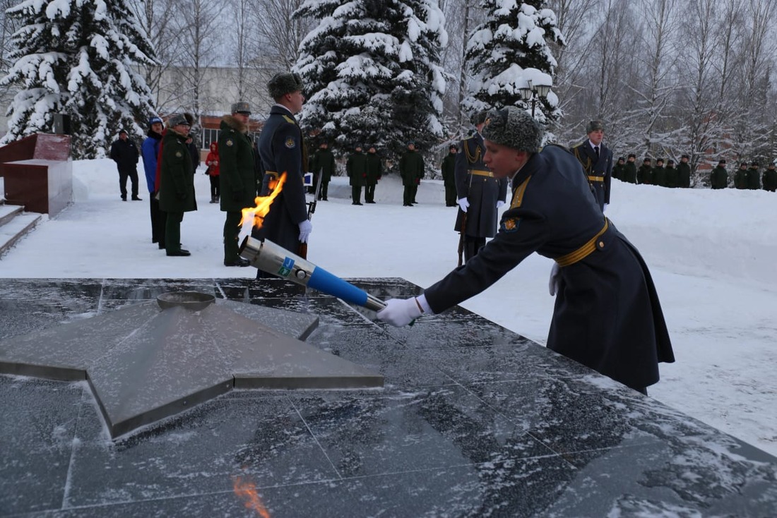 зажжение Вечного огня