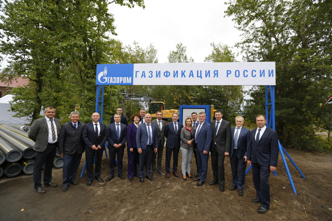 На площадке строительства нового газопровода в городе Приозерск