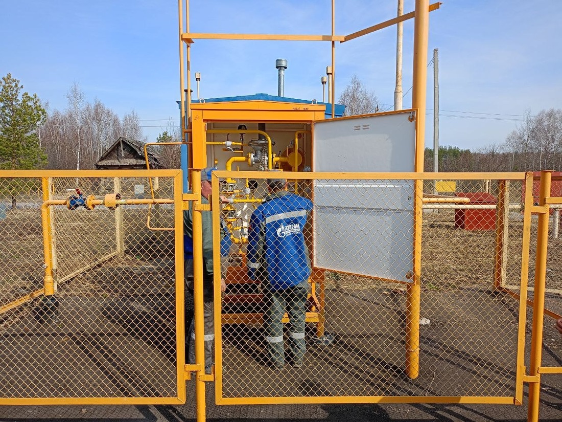 Газовик проверяют работу пункта редуцирования газа в д. Сонино