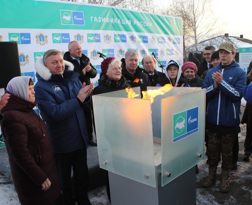 Торжественное зажжение символического газового факела в селе Байдулино